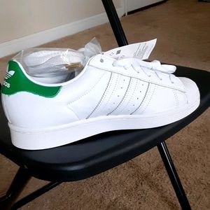 Classic Adidas Superstar